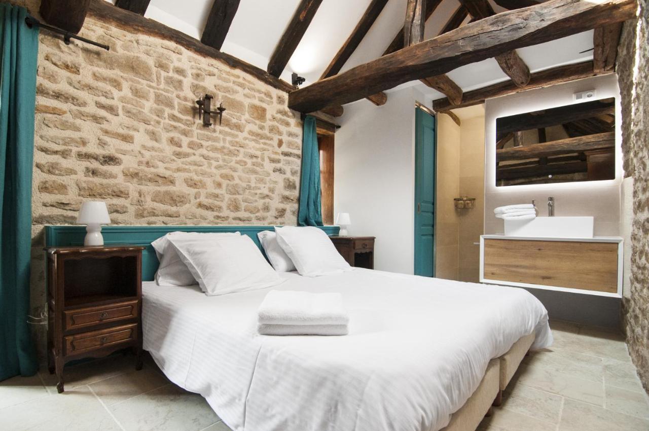 ฌาร์แด็ง เด ซ็อง Bed & Breakfast Eguilly ภายนอก รูปภาพ