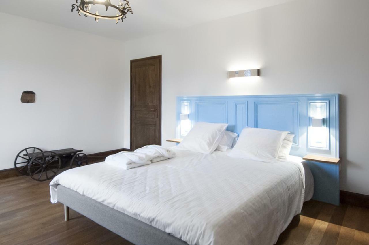 ฌาร์แด็ง เด ซ็อง Bed & Breakfast Eguilly ภายนอก รูปภาพ