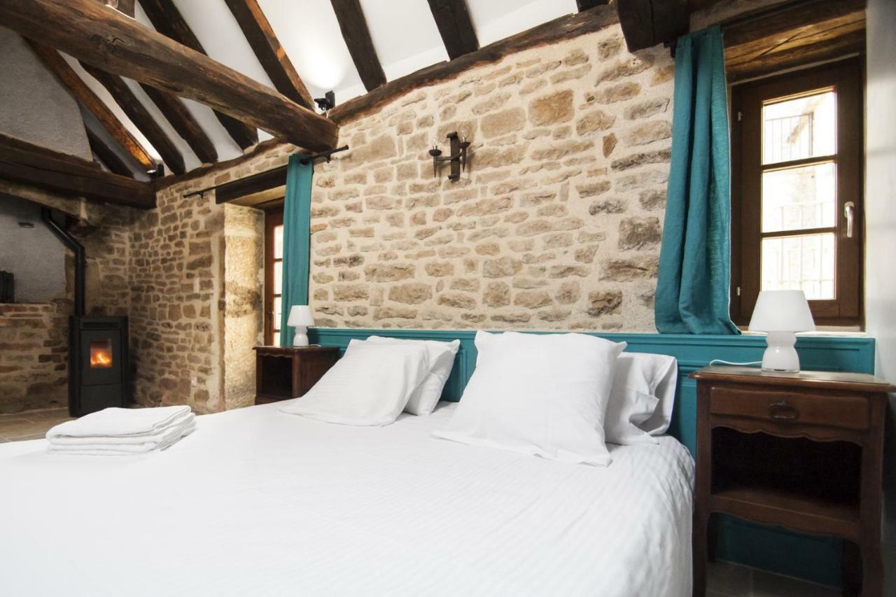 ฌาร์แด็ง เด ซ็อง Bed & Breakfast Eguilly ภายนอก รูปภาพ